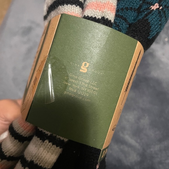 2-Pack Sherpa Lined Socks (BNWT) - Picture 4 of 8